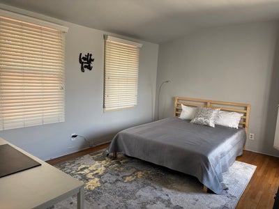 Large Bedroom with private balcony in Quiet Home Main Photo