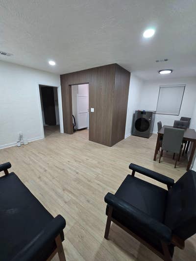 Newly Renovated, Luxury Accommodations in Northsid Main Photo