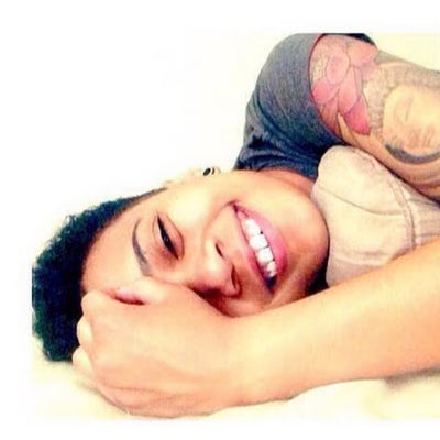 Female looking for a room in Los Angeles now Main Photo