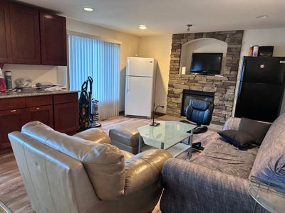 Never by airport Nice share house  Main Photo