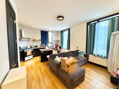 Private Bathroom Rooms - May 1 move in Main Photo