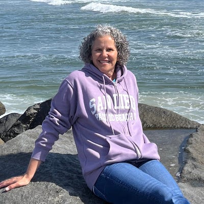 Room wanted in San Carlos, CA Main Photo