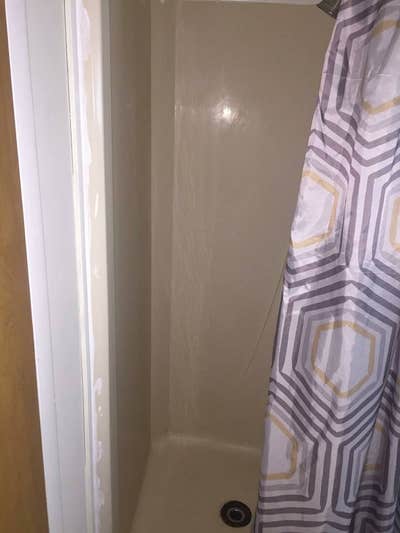 Large bedroom w 4 piece ensuite in the country Main Photo