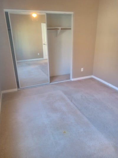 Room for rent Main Photo