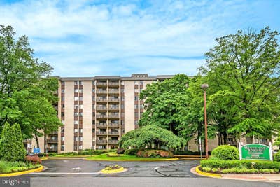 Woodlake Towers Condo Main Photo