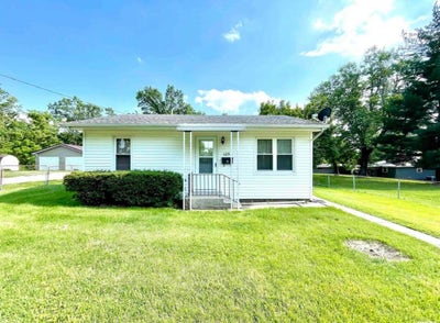 Charming Single Unit in Carterville | 605 Ridge St Main Photo