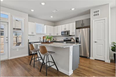 Brand_New Townhome w Private Yard  Garage — Minute Main Photo