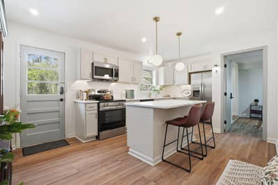 Bonita Living | TopRated Host | Newly Renovated |  Main Photo