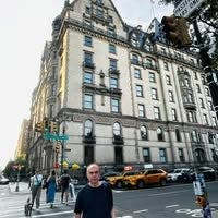 Professional Male seeks a small or large room Main Photo