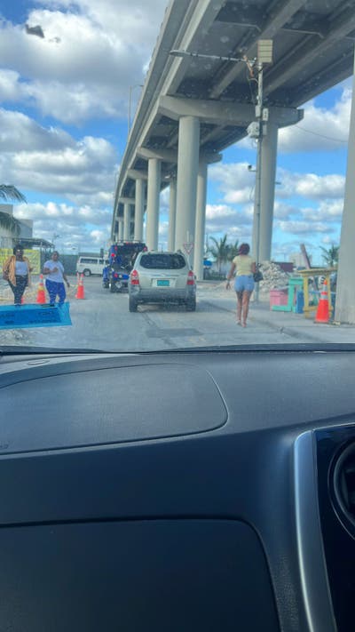 Room wanted in Bahamas  Main Photo