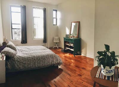 Room Available now !  Main Photo