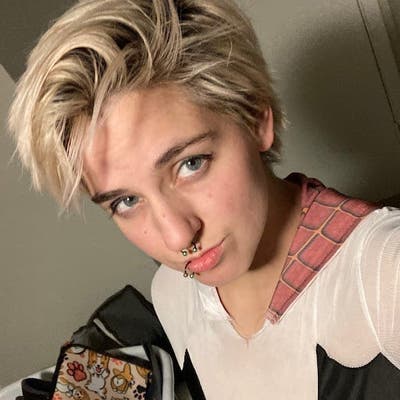 Looking for a room Main Photo