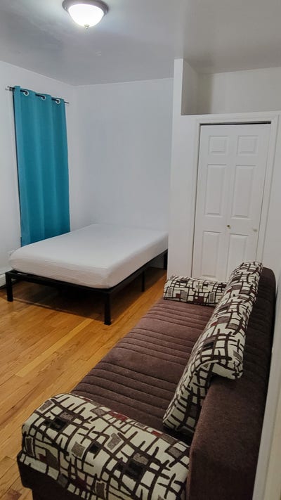 Looking for a responsible person; price is negotia Main Photo