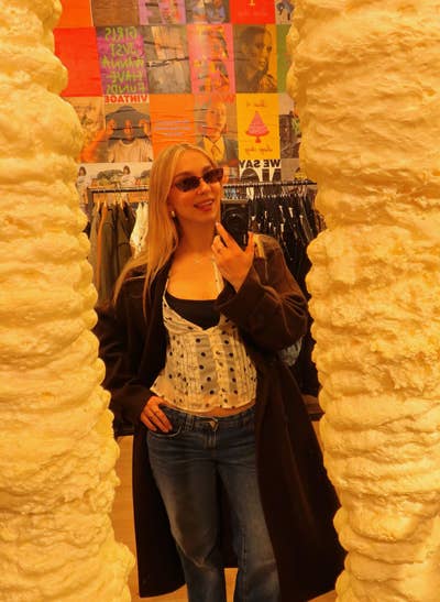 Female student looking for Santa Clarita room Main Photo