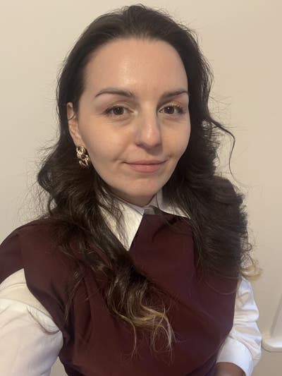 Looking for studio/one-bedroom apartment(no roomat Main Photo