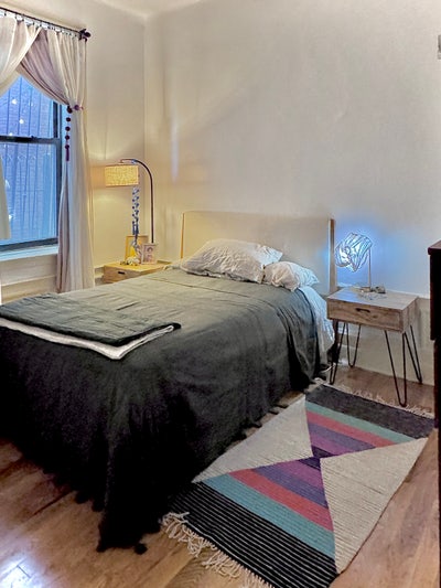 Master bedroom and medium size bedrooms for rent  Main Photo