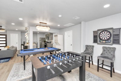 UH and TSU student housing. On Bus route too! Main Photo