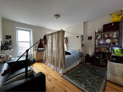 Studio 1 bath UES Main Photo