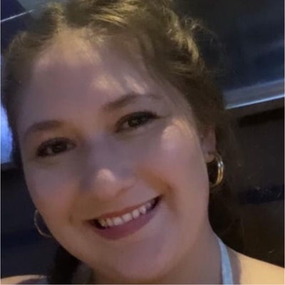  teacher seeking room  Main Photo