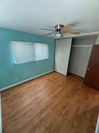 Room for Rent Main Photo