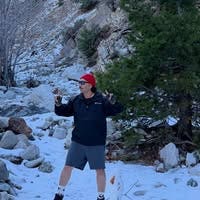 36 year old student looking for LA room now Main Photo