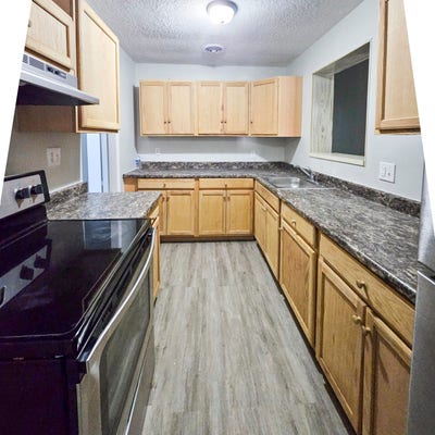 Orlando Home, a 4 minute walk to transit stop N Po Main Photo