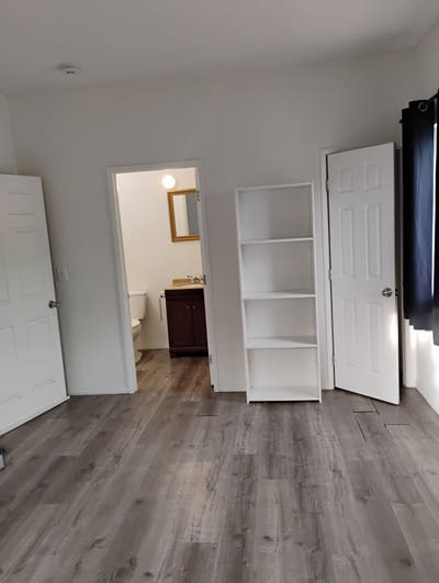 Large room for rent with private bathroom  Main Photo
