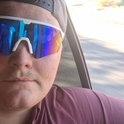 20 year old male looking for a room in Anaheim Main Photo