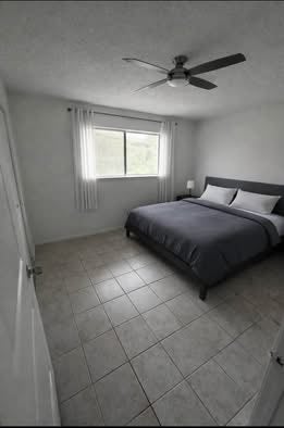 King size room with a nice view!  Main Photo