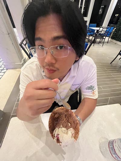 27 year old student looking for Orange room Main Photo