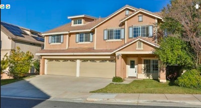 Huge size room for rent Main Photo