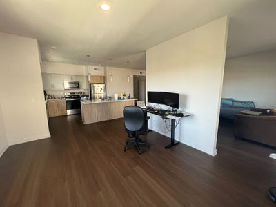 1500 sq ft 2B2B available in Mira Mesa Main Photo