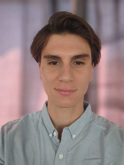 Room wanted in Seattle, WA Main Photo