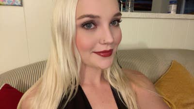 Food server looking for Huntington Beach room Main Photo