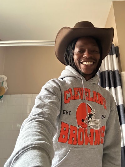 Room wanted in Houston Main Photo