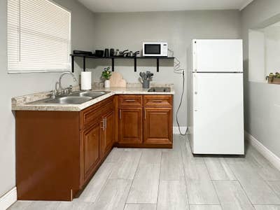 Homey & Cozy Usf Area Studio  Apartment . Close To Main Photo