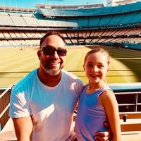 Responsible man looking for a room in Orange Main Photo