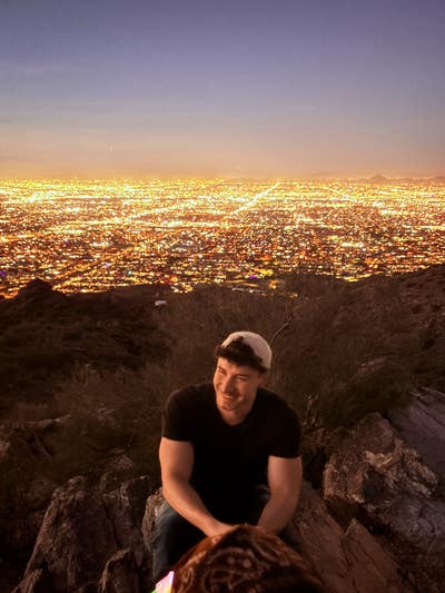 Room wanted in Phoenix Main Photo