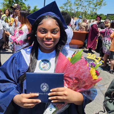 18 year old student looking for a room in LA Main Photo