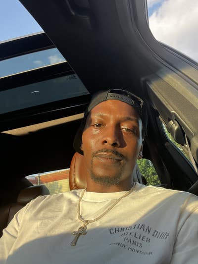 Room wanted in Chicago Main Photo