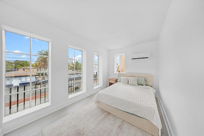 Furnished Room in 2 Bedroom / All Utilities  Main Photo