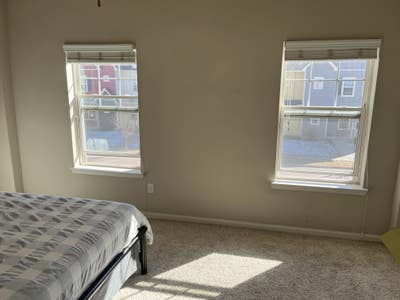 Private Room and Bathroom in 2 Bed Townhome! Main Photo