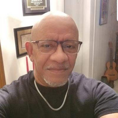 71 year old Male seeks a small or large room Main Photo