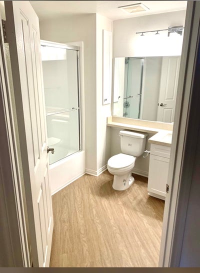 🔑 Irvine Private Bed + Bath – Quiet Professional Main Photo