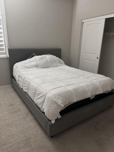 Room for share Main Photo