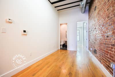 #876 Room in 3Br/1Ba in Ridgewood Main Photo