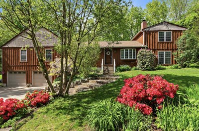 Private "Sunflower" Room on Pachaug Pond,Griswold Main Photo