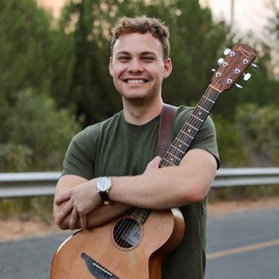 25 year old Male seeks a small or large room Main Photo