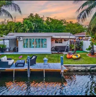 Waterfront Room for Rent_Rio Vista  Downtown Fort Main Photo