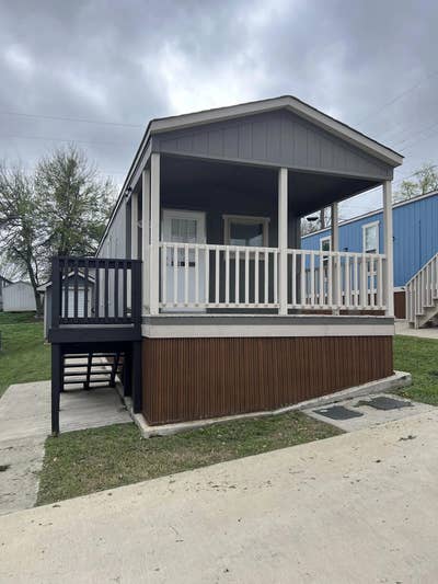 Tiny Home Main Photo